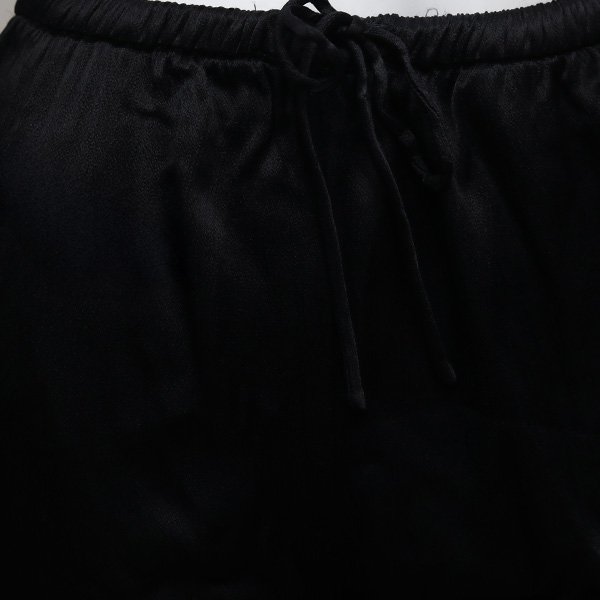 Black Night - Image 5